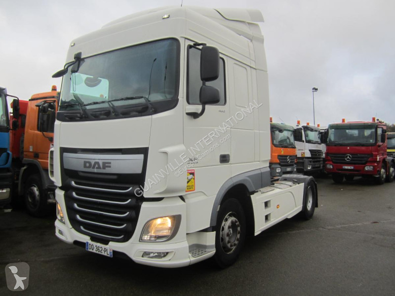 Traktor DAF 460