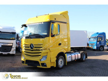 Tracteur Mercedes