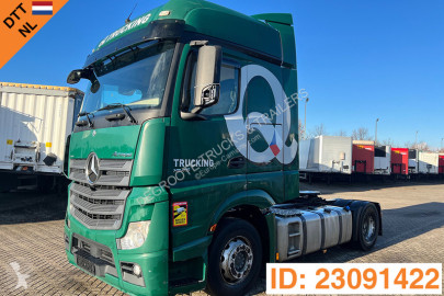 Traktor Mercedes