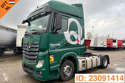 Traktor Mercedes
