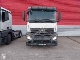Cabeza tractora Mercedes