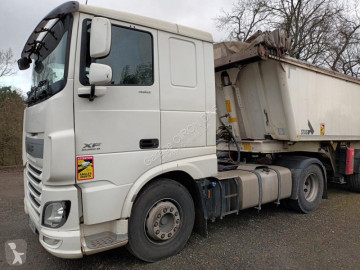 Traktor DAF XF460
