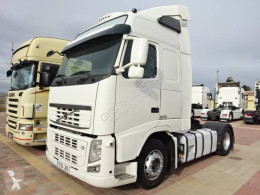 Volvo FH 500 truck tractor for sale Spain MANISES, PB32002
