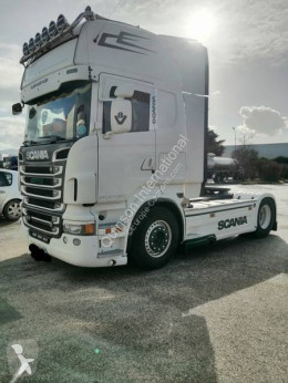 Location tracteur routier Volvo occasion norme Euro 6 : Devis sur  Techni-Contact - train routier 540 CV