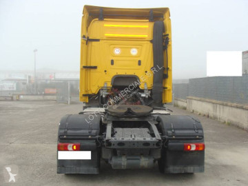 Traktor Mercedes