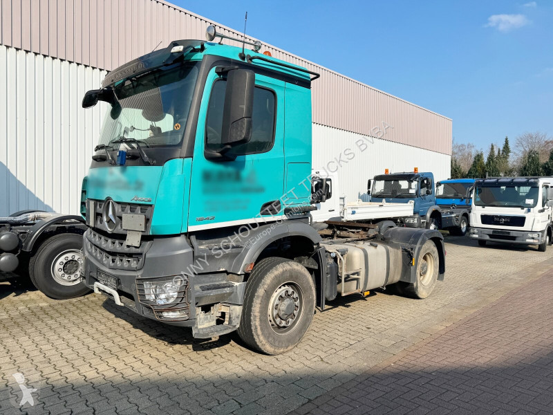 Traktor Mercedes Arocs 1842 LS 4x4 HAD Arocs...