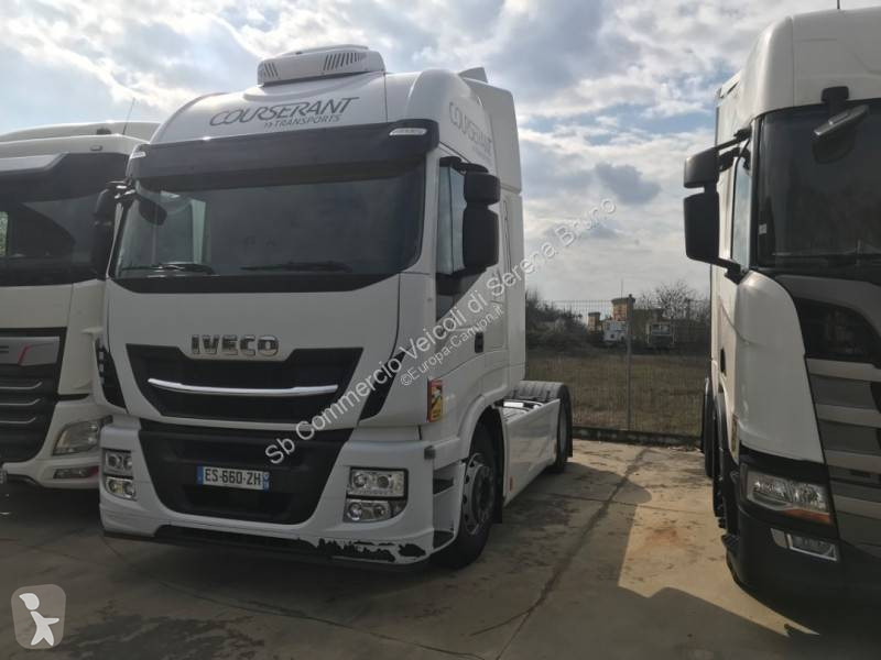 Tahač Iveco