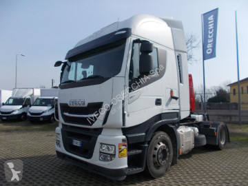 Traktor Iveco