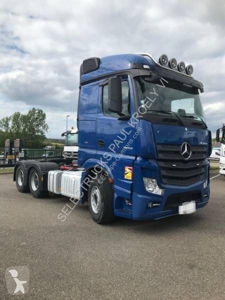 Traktor Mercedes