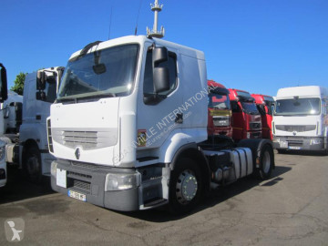 Tracteur produits dangereux / adr Renault