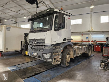 Traktor Mercedes