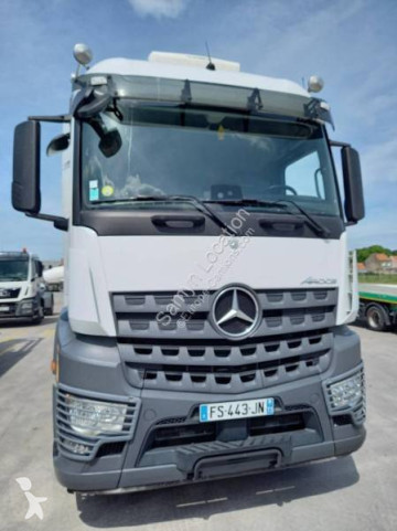 Traktor Mercedes