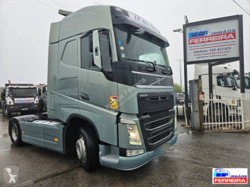 Traktor Volvo