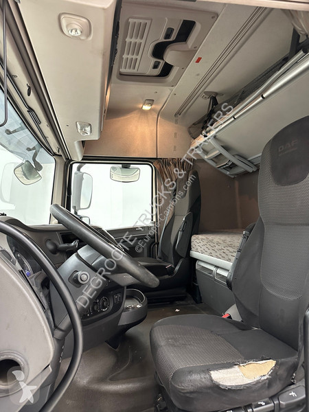 Tahač DAF Space Cab