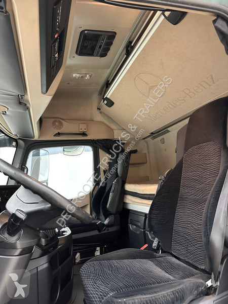 Traktor Mercedes 1845 BigSpace