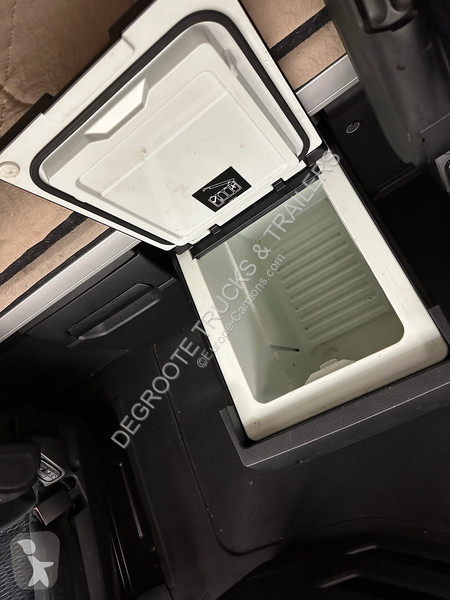 Traktor Mercedes 1845 BigSpace