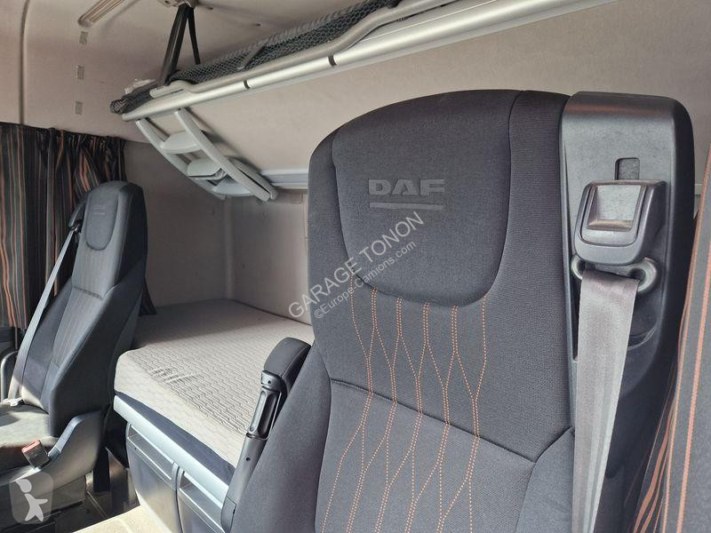 Tracteur DAF 480 MEGA