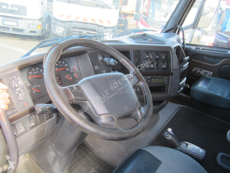 Traktor Volvo 700