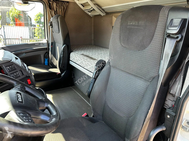 Tahač DAF 4X2 Tractor-unit Spring/Air Retarder...