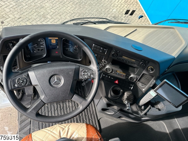 Trekker Mercedes 1845 EURO 6, PTO