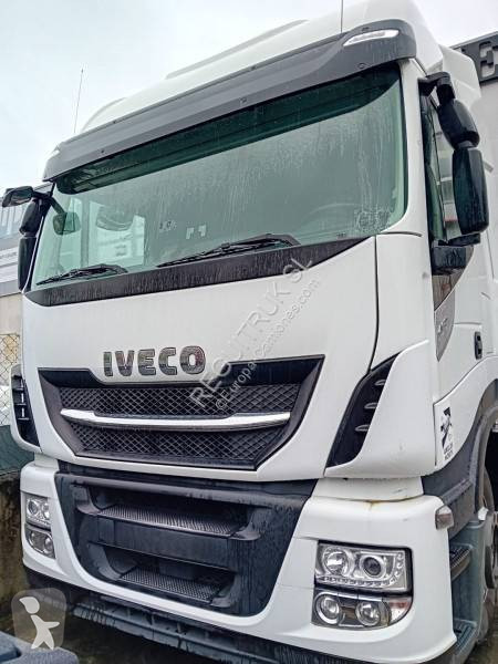Traktor Iveco
