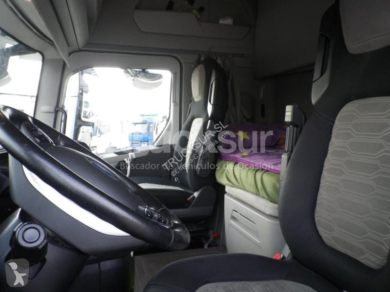 Traktor Ford F-MAX 500