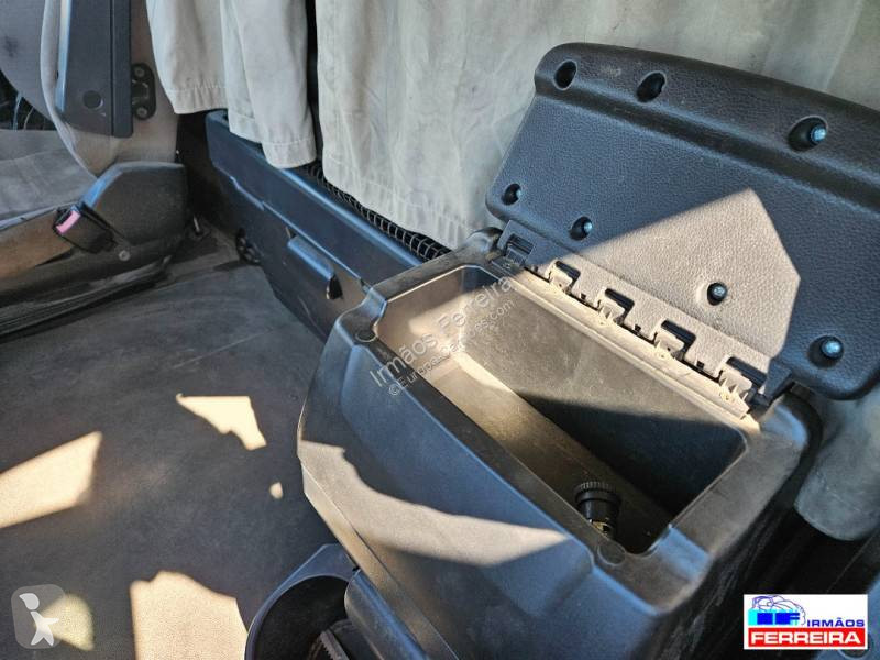 Traktor Iveco