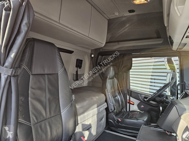 Trekker Scania R580 V8 6X2 / FU AIR / RETARDER