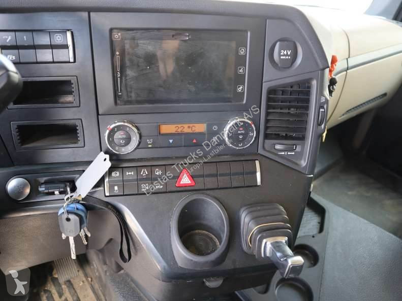 Traktor Mercedes 1843...