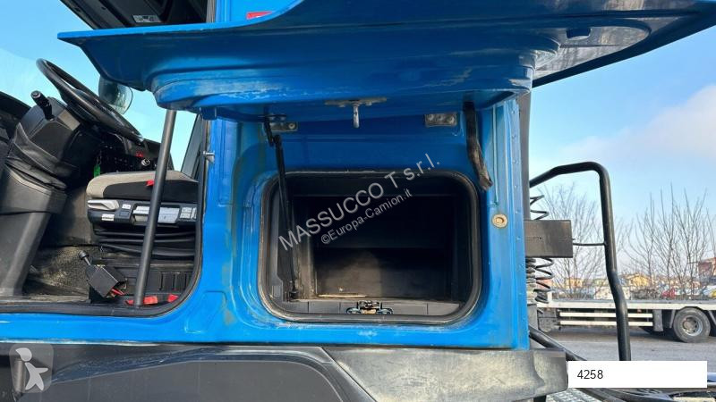 Traktor Renault K 460 4x2
