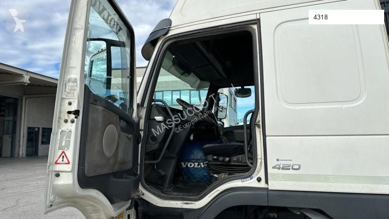 Traktor Volvo FM 9 4x2