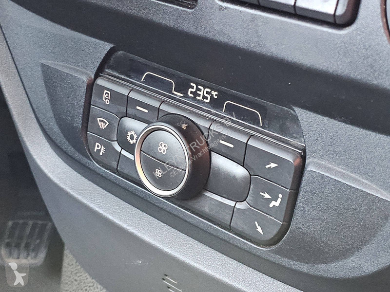 Trekker DAF 450 SPACECAB SPOILERS