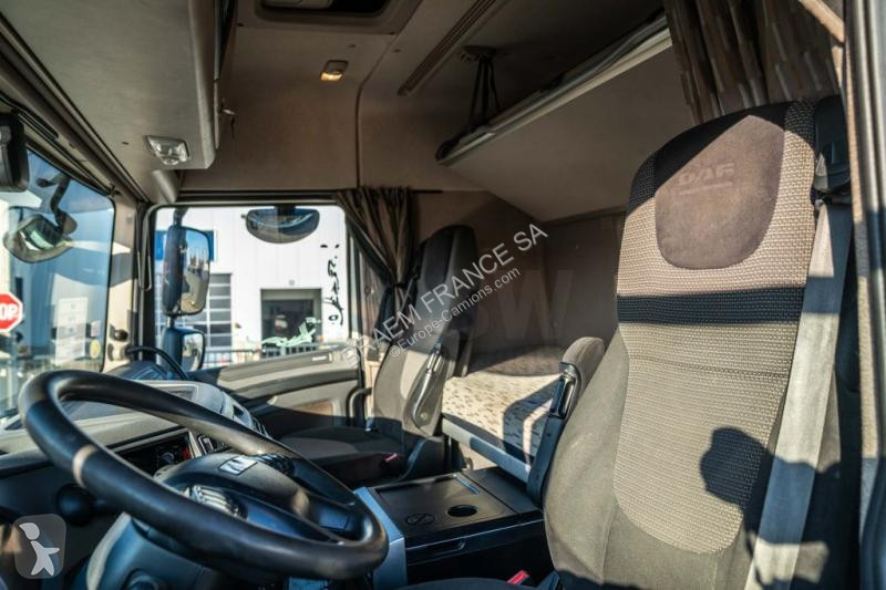 Traktor DAF + HYDRAULIQUE (50Ton)