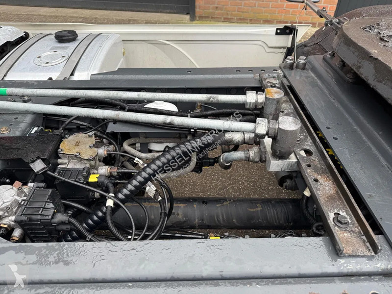 Trekker DAF 480 SSC Super Space Hydraulic 2...