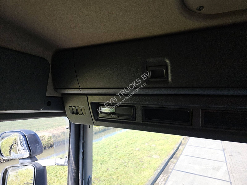 Trekker Scania 490 6X4 RETARDER