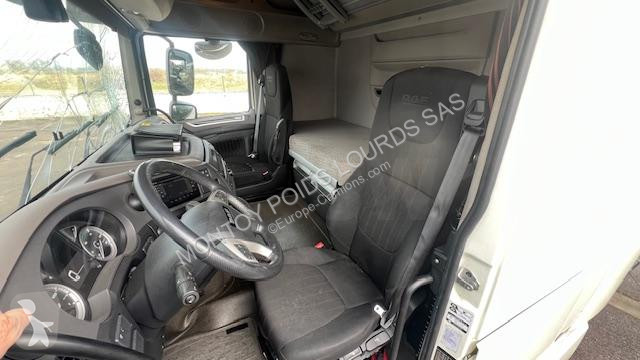 Tracteur DAF 530