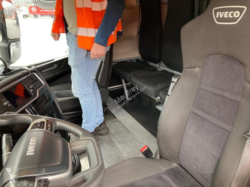 Tracteur Iveco 460