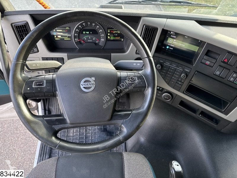 Tahač Volvo 500 EURO 6, Standairco, LOHR