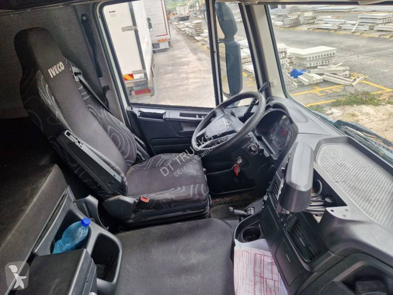 Traktor Iveco