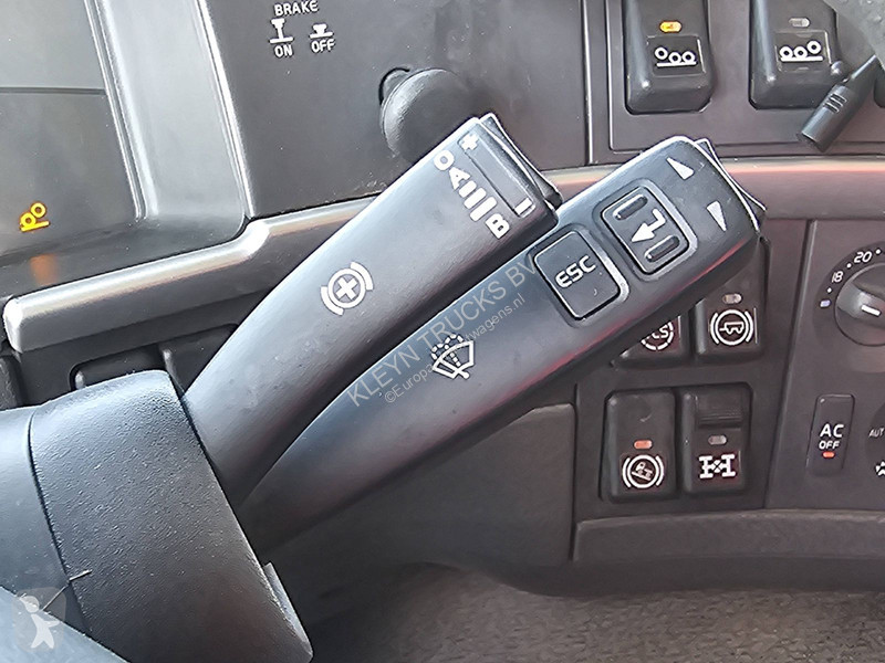 Tahač Volvo 13500 EEV 10X4 HEAVY DUTY