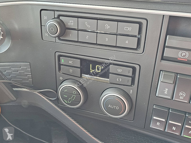 Traktor Volvo 500 XL VEB+ I-SAVE