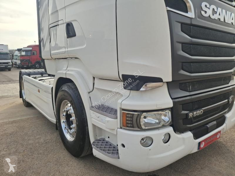Traktor Scania 580