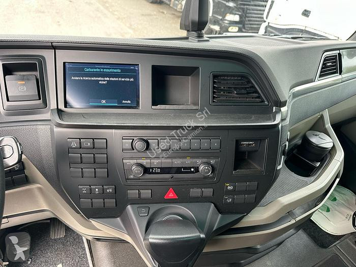 Traktor MAN 510
