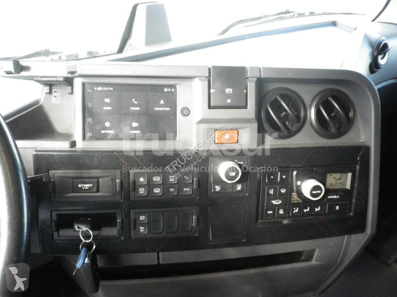 Traktor Renault  T520 HIGH SLEEPER CAB