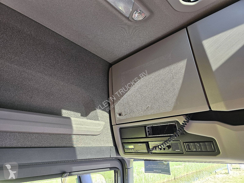 Trekker Scania S450 SKIRTS 2X TANK RETAR