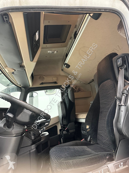 Traktor Mercedes 1842