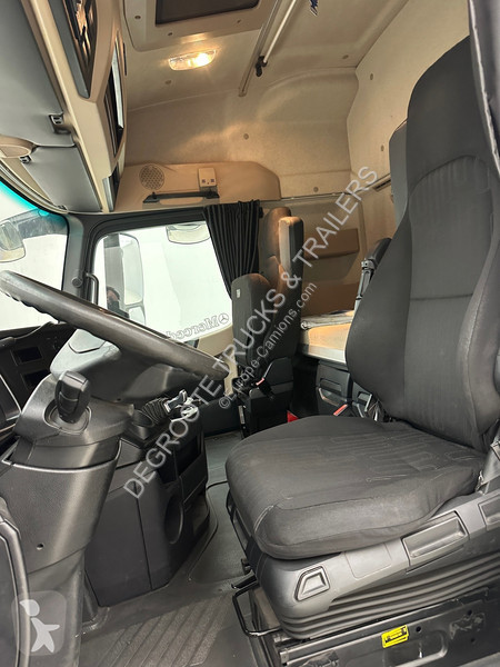 Traktor Mercedes 1842