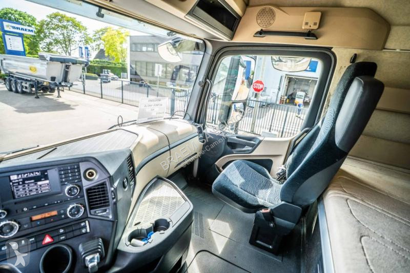 Traktor Mercedes 1845 LS