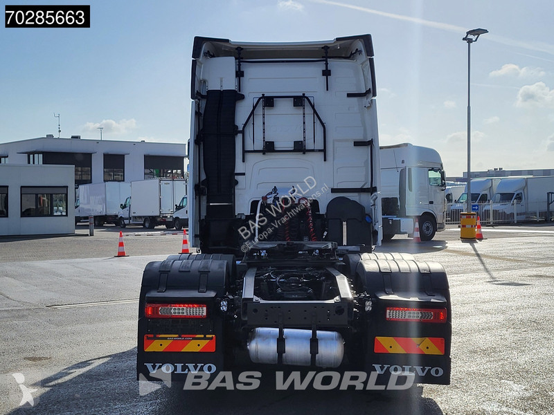 Traktor Volvo 750 6X4 6x6 X-Track Liftachse...