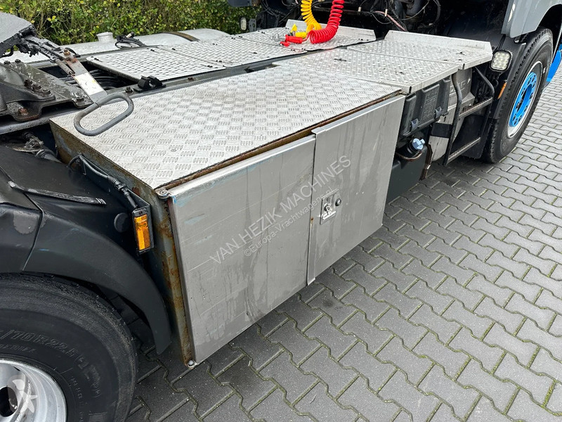 Traktor DAF 460 4X2 2011